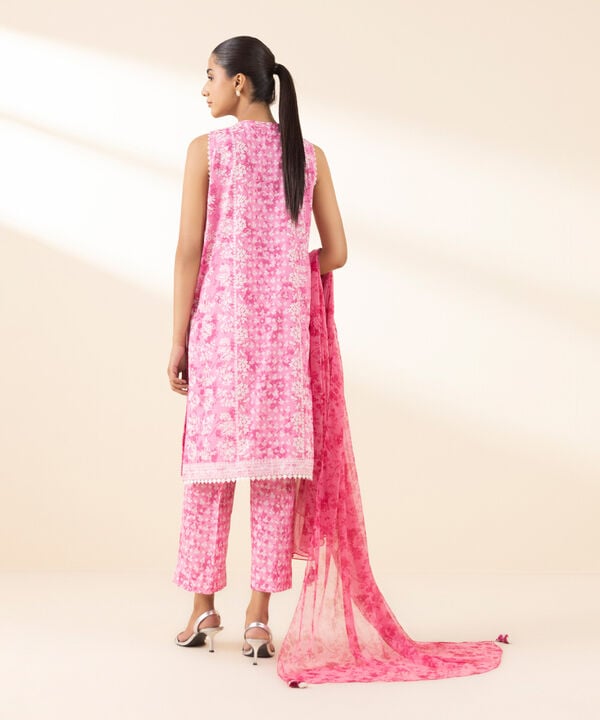 3 Piece - Embroidered Lawn Suit