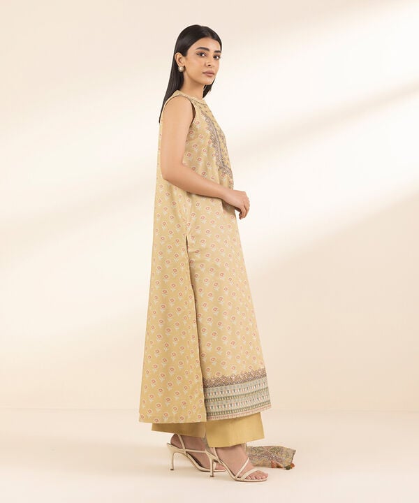 3 Piece - Embroidered Lawn Suit