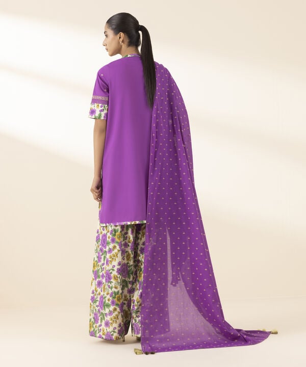3 Piece - Embroidered Lawn Suit