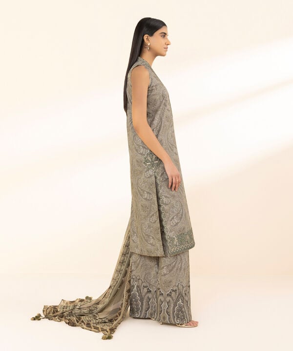 3 Piece - Embroidered Lawn Suit