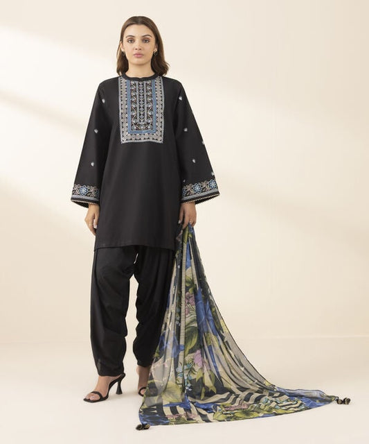 3 Piece - Embroidered Lawn Suit