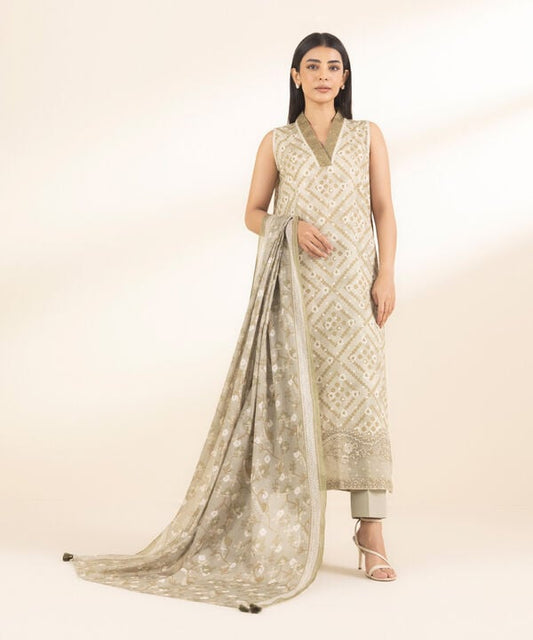 3 Piece - Embroidered Lawn Suit